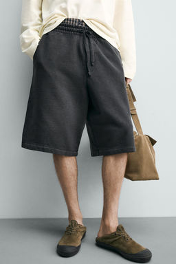 BERMUDA JOGGER RELAXED FIT EFECTO LAVADO / Antracita oscuro