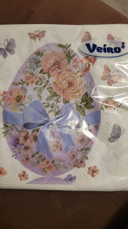 VEIRO салфетки 33см 3-сл. (20шт) с рисунком Пасха Зайцы и корзинка + цветы