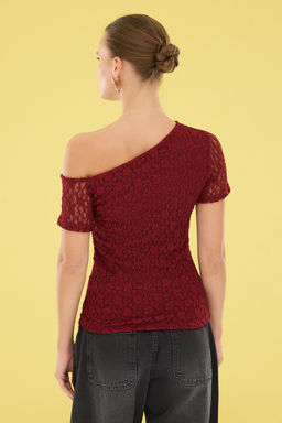 Trendyolmilla Bordo Dantel Fitted/Vucuda Oturan Astarl? Esnek Orme Bluz TWOSS25BZ00238