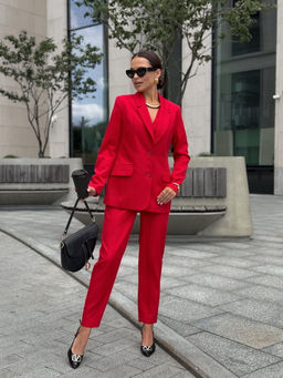 Костюм DilanaVIP 2120-Р красный