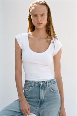 ROUND NECK T-SHIRT - Zara фото 30