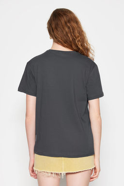 TRENDYOLMILLA Beyaz %100 Pamuk Bisiklet Yaka Oversize/Genis Kal?p Orme T-Shirt TWOSS20TS0134  фото 39