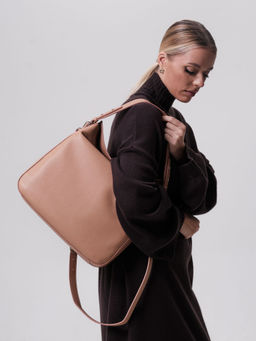 Сумка кожаная на плечо Azaro 30925 бежевая нуга