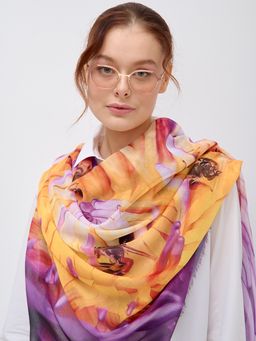 Большой, красивый двусторонний платок с рисунком в стиле арт-декои необычной текстурой ткани.