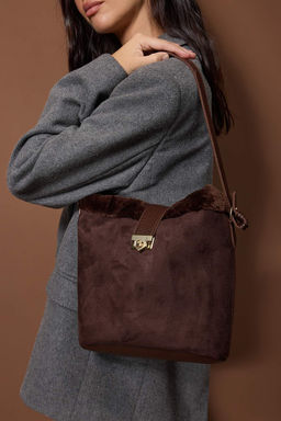 Kahverengi Suet Pelus Detayl? Kad?n Midi Omuz Cantas? TAKAW26OC00052