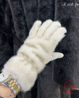 Перчатки из искусственного меха