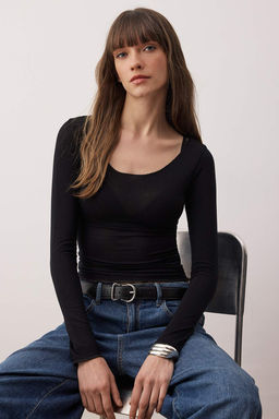 Siyah Transparan Esnek Vucuda Oturan Orme Bluz TWOAW26BZ00305 - Trendyolmilla фото 4