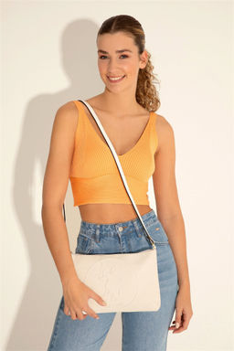 Женская белая сумка