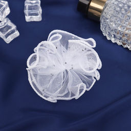 Цена за 6 шт. Бант для волос на резинке «Школьница», воздушная волна блеск, 7 см, белый