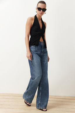 Trendyolmilla Siyah Premium Dokulu Boyundan Baglamal? Crop Buzgulu Orme Bluz TWOSS24BZ00389