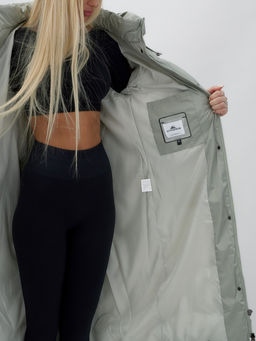 Пальто утепленное стеганное зимнее с капюшоном женское зеленого цвета 9609Z - Mtforce фото 4