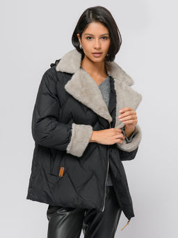 Куртка зимняя черного цвета с карманами и отложным воротником - 1001dress фото 2