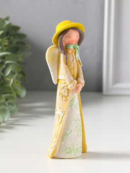 Сувенир полистоун "Малышка-ангел в желтой накидке и шляпке" 6х4,2х17 см