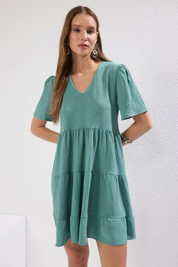 Haki Genis Kesim V Yaka Mini Dokuma Elbise TWOSS20EL0400