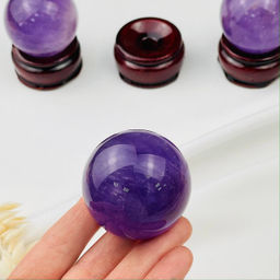 Шар из Аметиста на подставке