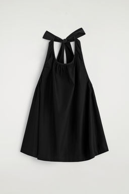 OPEN-BACK HALTERNECK TOP