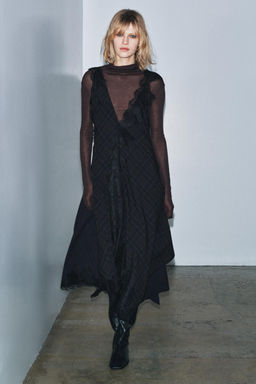 ZW COLLECTION LIMITED EDITION CONTRAST LACE DRESS