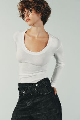 JEANS TRF WIDE LEG CINTURA CRUZADA TIRO ALTO / Negro - Zara фото 3