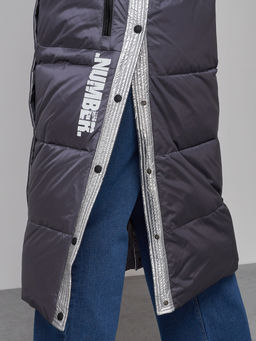 Пальто утепленное молодежное зимнее женское темно-фиолетового цвета 5873TF - Mtforce фото 15