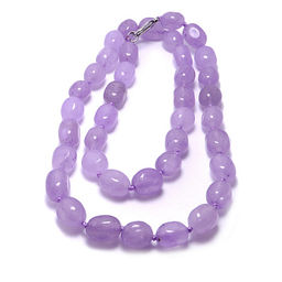 Бусы из камня Лавандовый аметист привлекает верных, надежных друзей, любовь