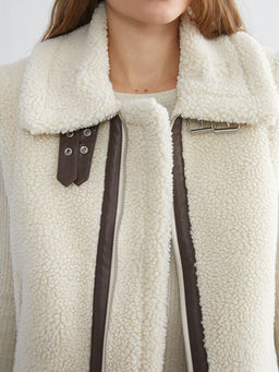 G?mlek Yaka Kad?n Pel?? Yelek