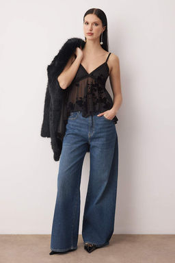 Siyah Cicekli Volan Detayl? Tul Party Bluz TPRAW26BZ00056