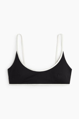 Top de bikini con relleno