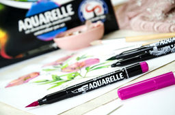 Centropen Набор акварельных маркеров 12 цв.+1 кисточка+1 линер+5 листов 1-9 мм СК/Распродажа кисть 9383