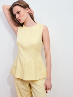 Приталенный жилет с баской ZR2605022501-9 / Zarina