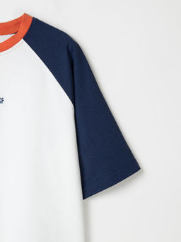 Футболка Колор блок Молоко/Шторм 7+ - Bungly фото 4