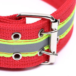 Ошейник четырехслойный светоотражающий с вертлюгом, 71 х 5 см, ОШ 55-65 см, красный - Пижон фото 3