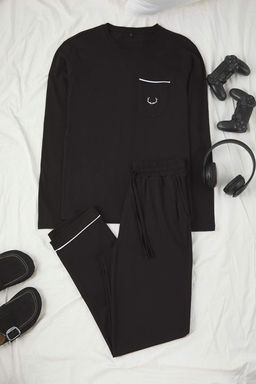 Siyah Regular/Normal Kesim Biye Detayl? Nak?sl? Pijama Tak?m? TMNAW26PT00030