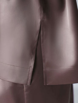 Блузка свободная из струящегося плотного сатина - Vilatte фото 2