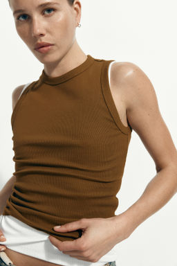 Camiseta sin mangas en canal? - H&m фото 9