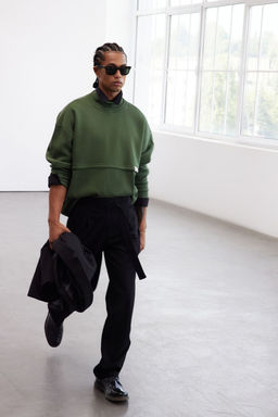 TRENDYOL MAN Limited Edition Tas Oversize/Genis Kesim Etiketli Ici Polar/S?cak Tutan Sweatshirt TMNAW24SW00228 - Trendyolmilla фото 2
