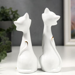 Набор фигурок 2 шт. «Кошечки белые с цепочкой»
