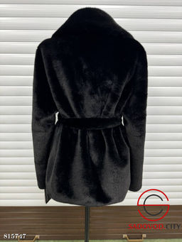 Шуба женская из искусственного меха - Bruno фото 4