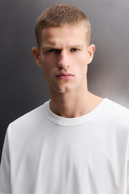 CAMISETA  ENTRENAMIENTO CONFORT / Blanco