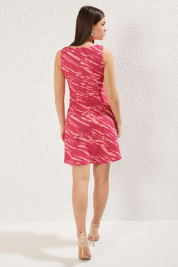 TRENDYOLMILLA Fusya Geometrik Desenli A Kesim Mini Dokuma Elbise TWOSS19WR0042  фото 13