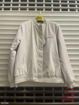 Куртка женская весенняя