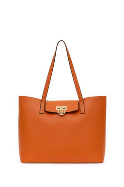 Kad_n Turuncu _anta Sepette S_rpriz _ndirim