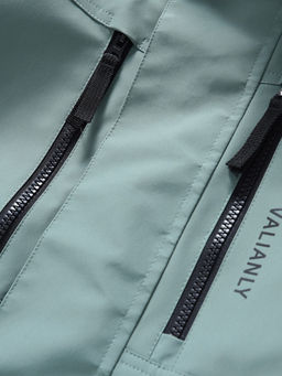 Парка зимняя мужская с капюшоном и мехом енот зеленого цвета 9537-1Z - Valianly фото 9