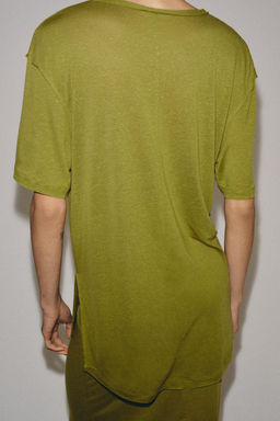 CAMISETA OVERSIZE FLUIDA / Lima fl?or