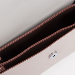 Сумка-мессенджер на клапане, наружный карман, цвет пудра - Simaland фото 3