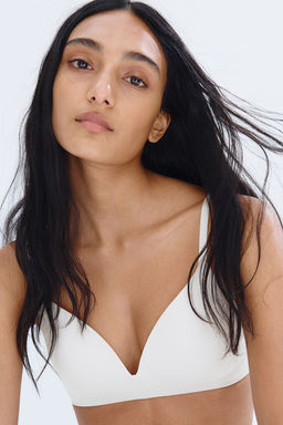 Sujetador de microfibra acolchado sin aros - H&m фото 2