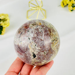 Шар из Яшмы океанической