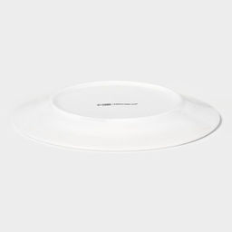 Тарелка новогодняя Доляна «Волшебная сказка», d=20,5 см, фарфор, цвет белый