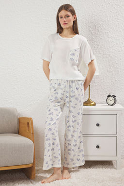 Trendyolmilla Beyaz-Mavi %100 Pamuklu Cicekli Cep Detayl? Hamile Orme Pijama Tak?m? THMSS25PT00212