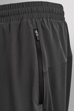 COLOUR BLOCK TECHNICAL TROUSERS - Zara фото 26