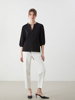 Ka??k Yaka Nak??l? Kad?n Bluz